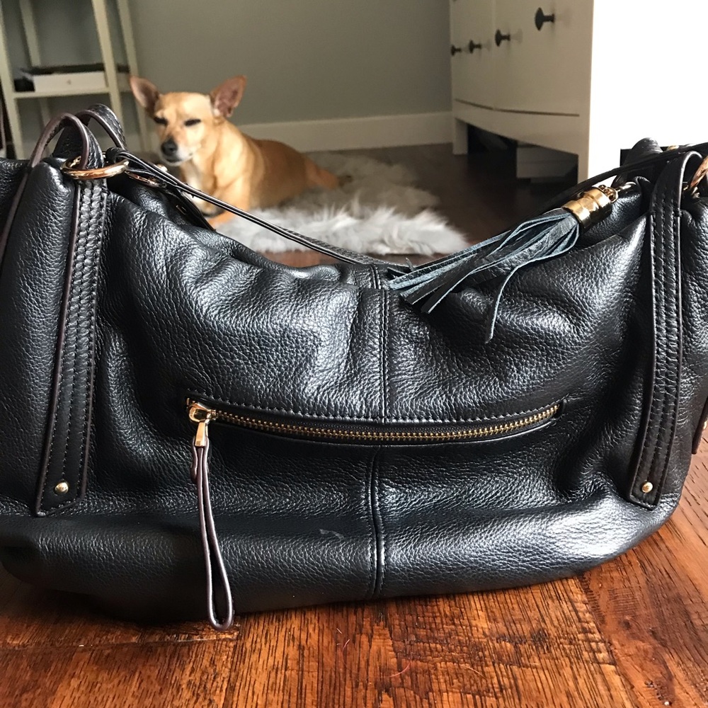 EUC sondra Roberts leather purse